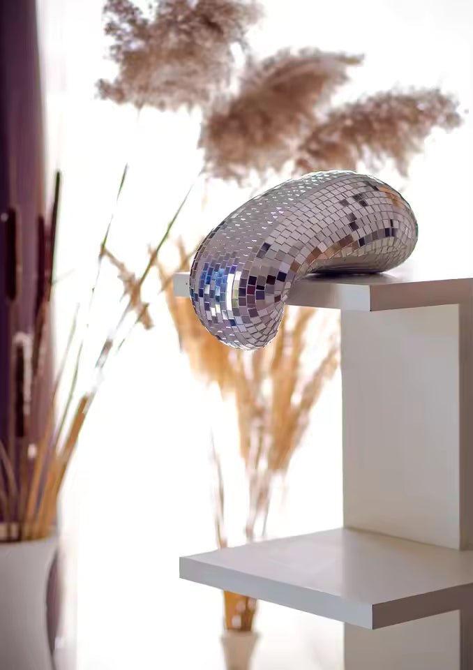 Orb – Miroir à facettes sculptural